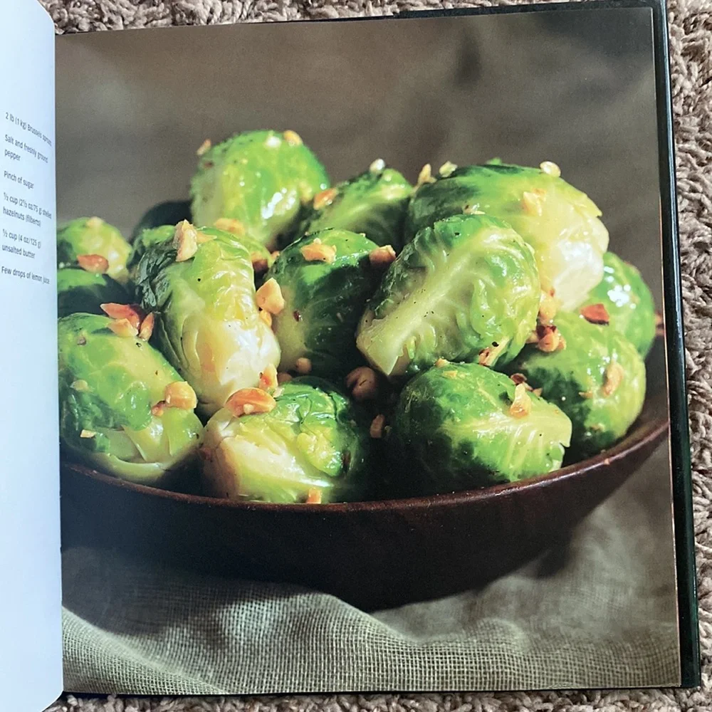 Williams-Sonoma Vegetable Recipe edit and intro by Chuck Williams hardco…